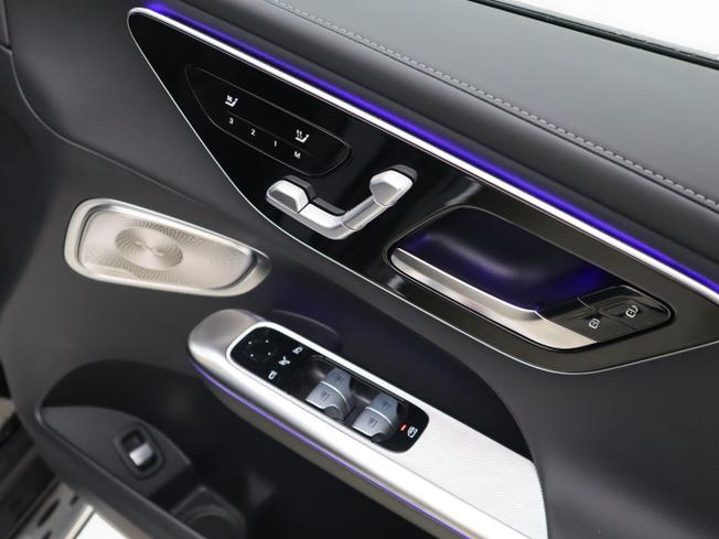 MERCEDES-BENZ Glc Photo 16