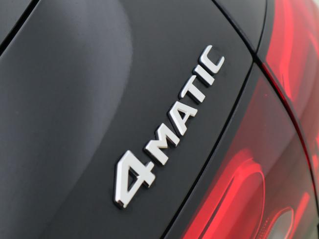MERCEDES-BENZ Glc Photo 26