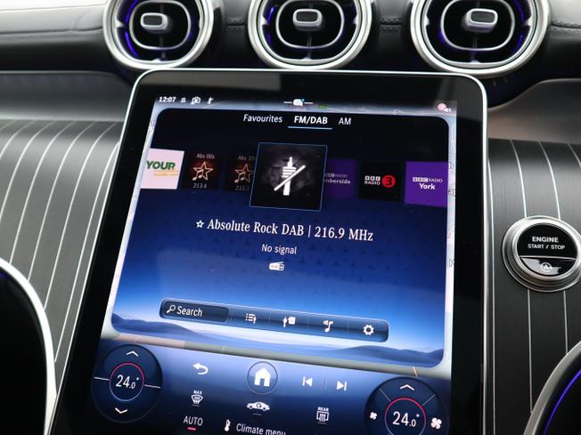 MERCEDES-BENZ Glc Photo 32
