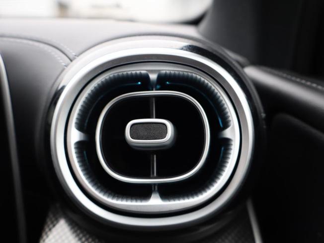 MERCEDES-BENZ Glc Photo 31