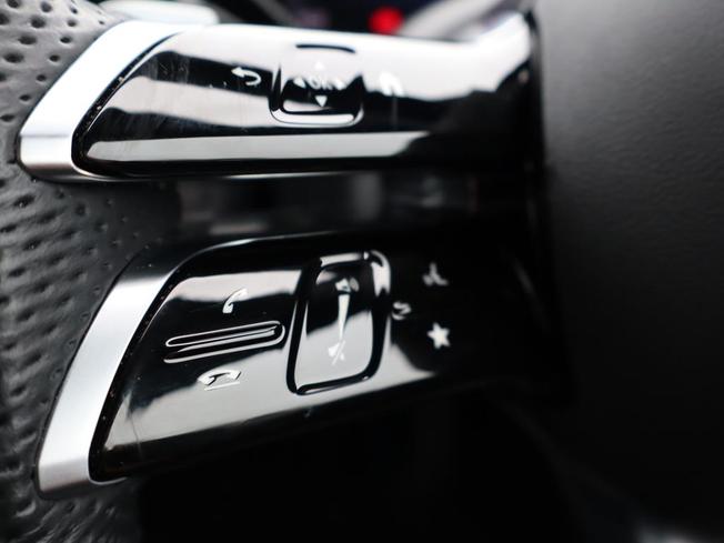 MERCEDES-BENZ Glc Photo 33