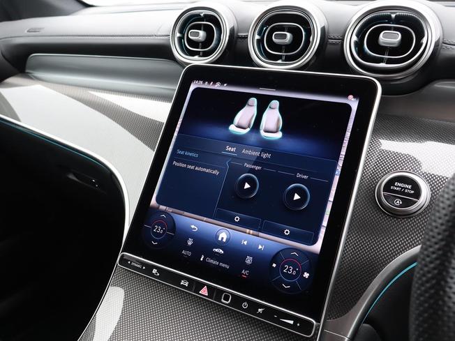 MERCEDES-BENZ Glc Photo 39