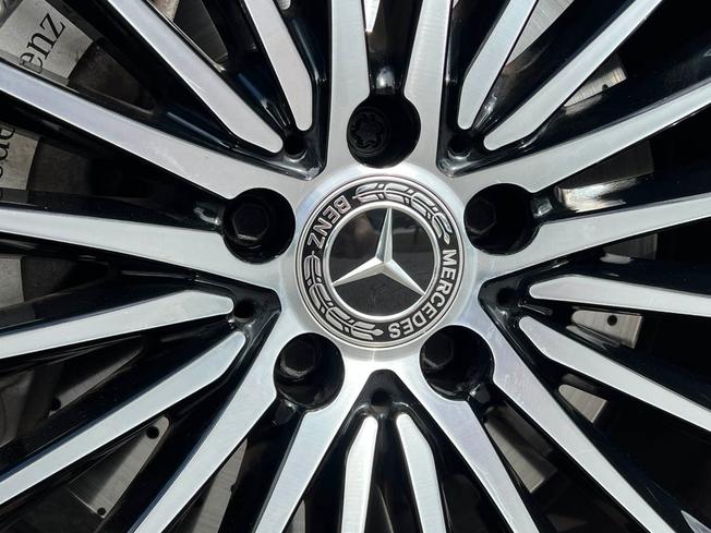 MERCEDES-BENZ Glc Photo 16