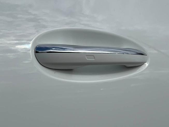 MERCEDES-BENZ Glc Photo 17