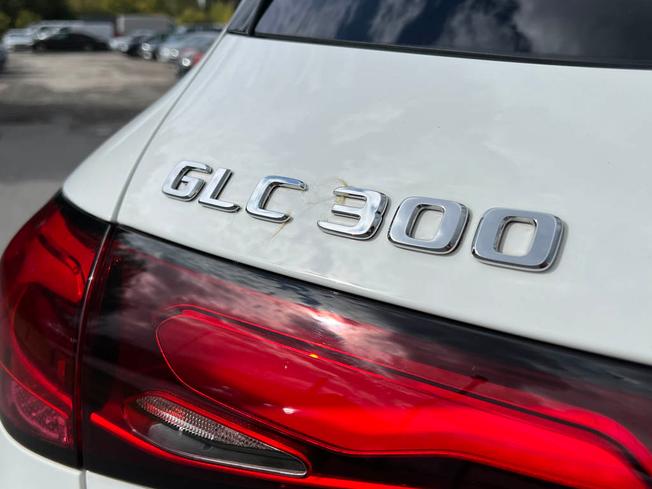 MERCEDES-BENZ Glc Photo 20