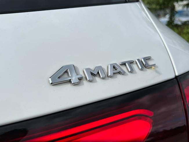 MERCEDES-BENZ Glc Photo 21