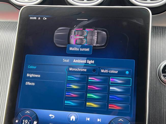 MERCEDES-BENZ Glc Photo 36