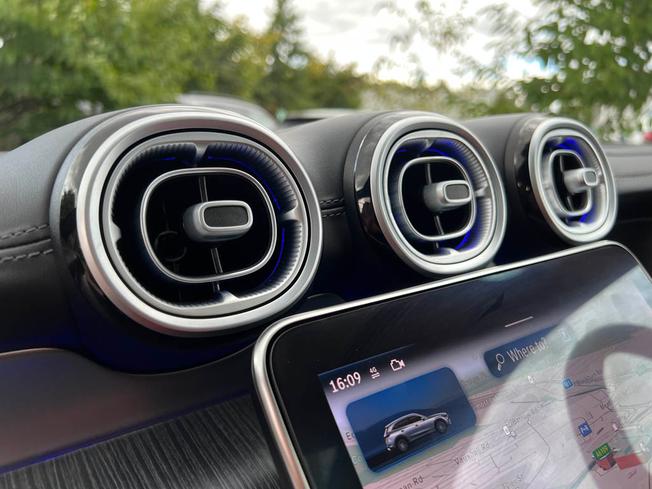 MERCEDES-BENZ Glc Photo 45