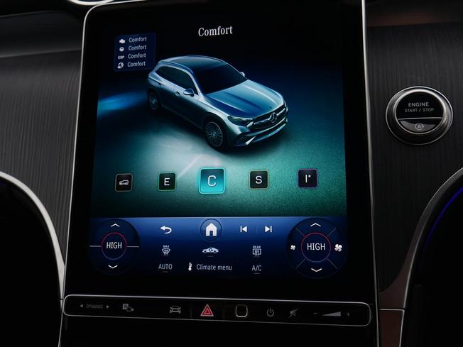 MERCEDES-BENZ Glc Photo 25
