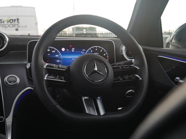 MERCEDES-BENZ Glc Photo 42