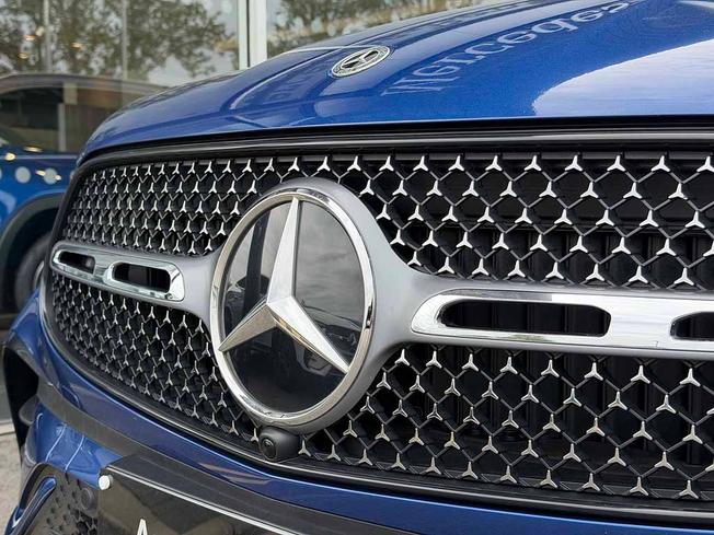 MERCEDES-BENZ GLC Photo 13