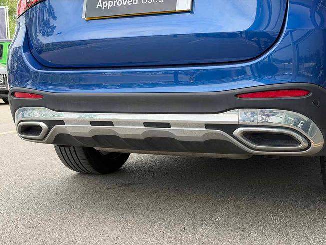 MERCEDES-BENZ GLC Photo 19