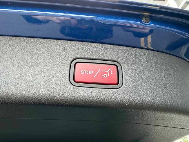 MERCEDES-BENZ GLC Photo 26