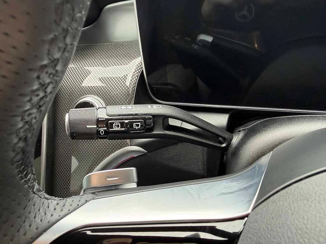MERCEDES-BENZ GLC Photo 33