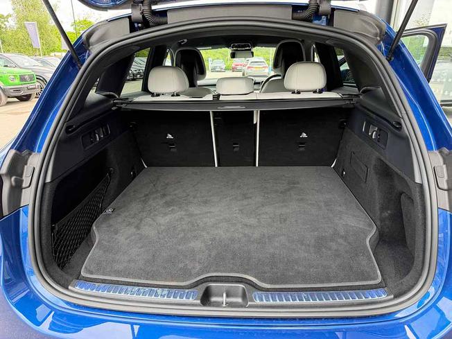 MERCEDES-BENZ GLC Photo 9
