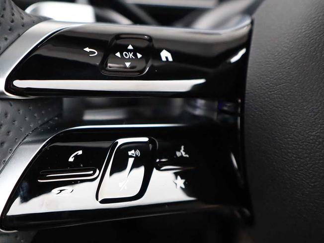 MERCEDES-BENZ Glc Photo 32