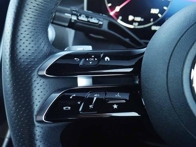 MERCEDES-BENZ Glc Photo 12