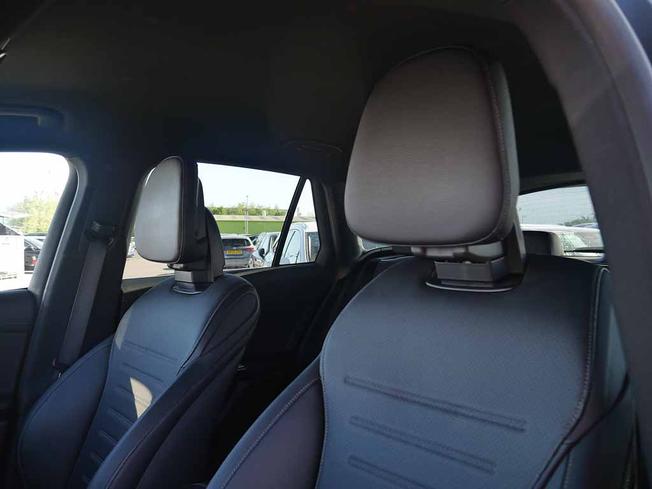 MERCEDES-BENZ Glc Photo 48