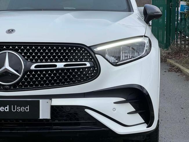 MERCEDES-BENZ Glc Photo 16