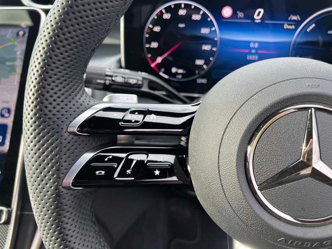 MERCEDES-BENZ Glc Photo 25