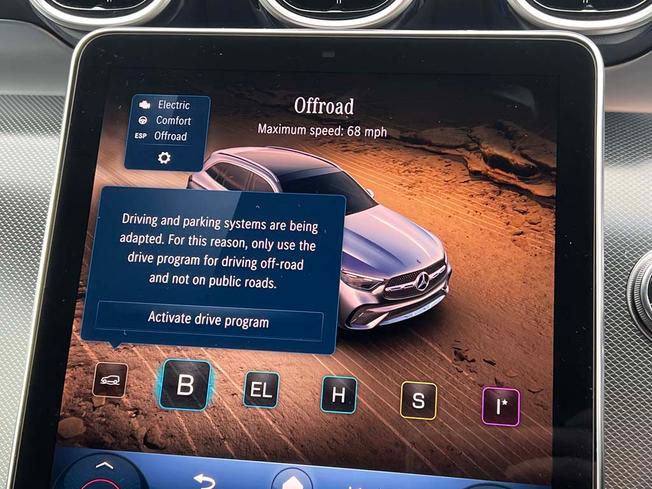 MERCEDES-BENZ Glc Photo 31