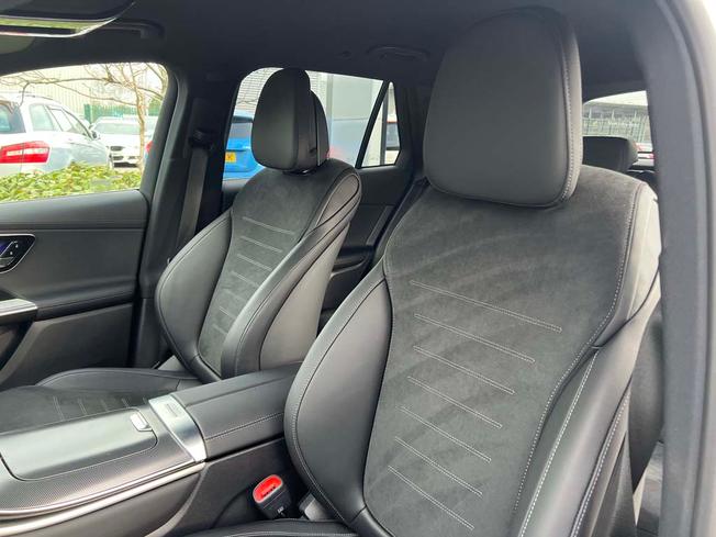 MERCEDES-BENZ Glc Photo 40