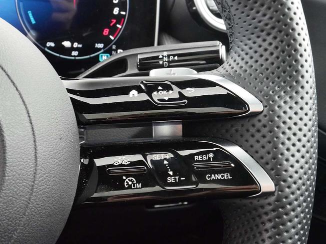 MERCEDES-BENZ Glc Photo 13