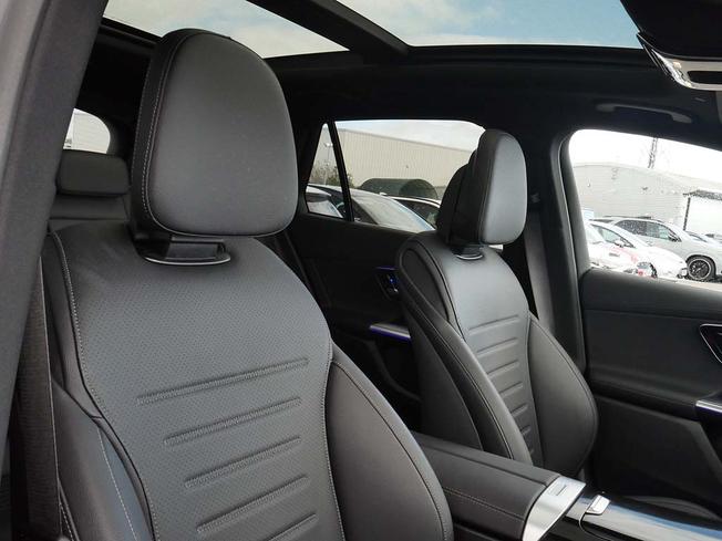MERCEDES-BENZ Glc Photo 38