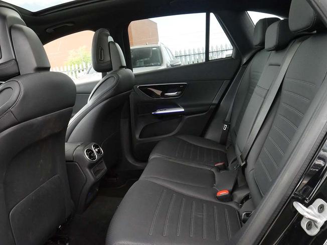 MERCEDES-BENZ Glc Photo 44