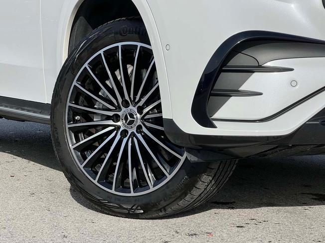 MERCEDES-BENZ Glc Photo 16