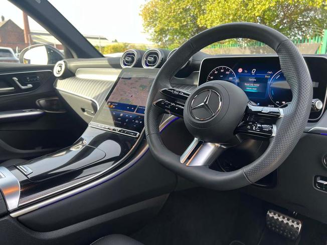 MERCEDES-BENZ Glc Photo 25