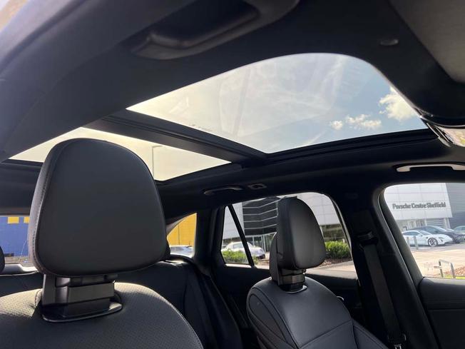 MERCEDES-BENZ Glc Photo 44