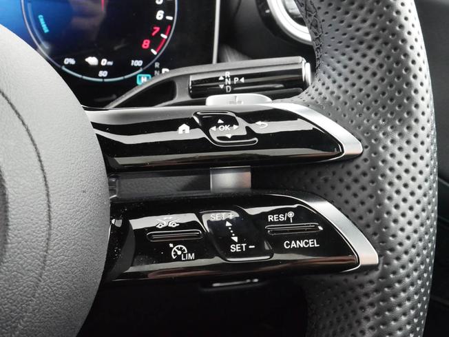 MERCEDES-BENZ Glc Photo 13