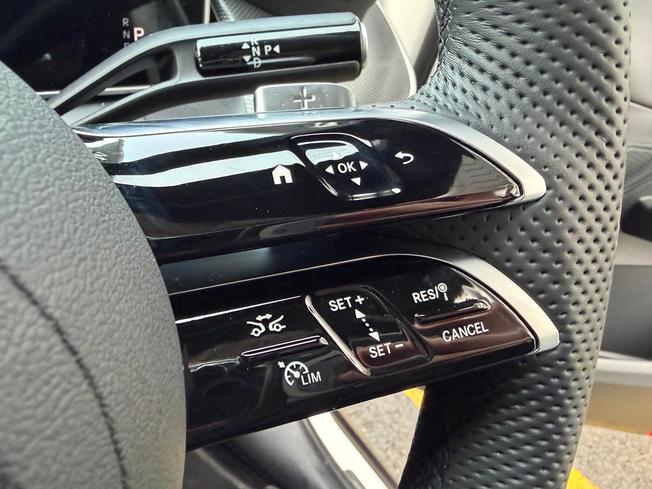Mercedes-Benz GLC Photo 28