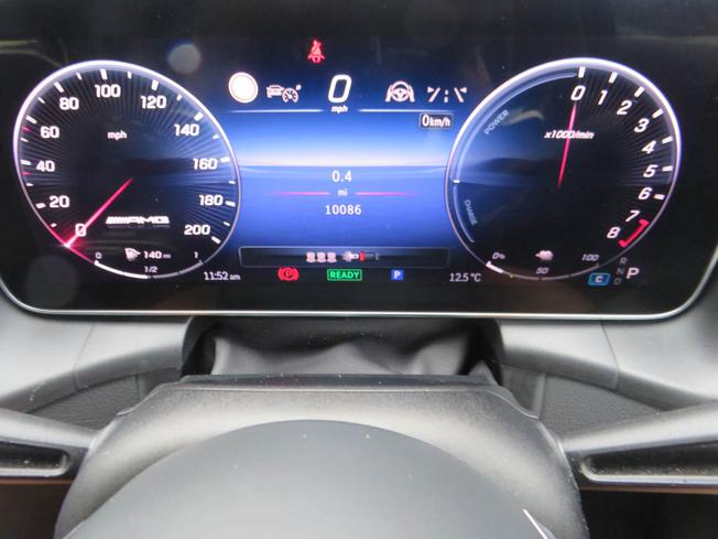 MERCEDES-BENZ GLC Photo 4