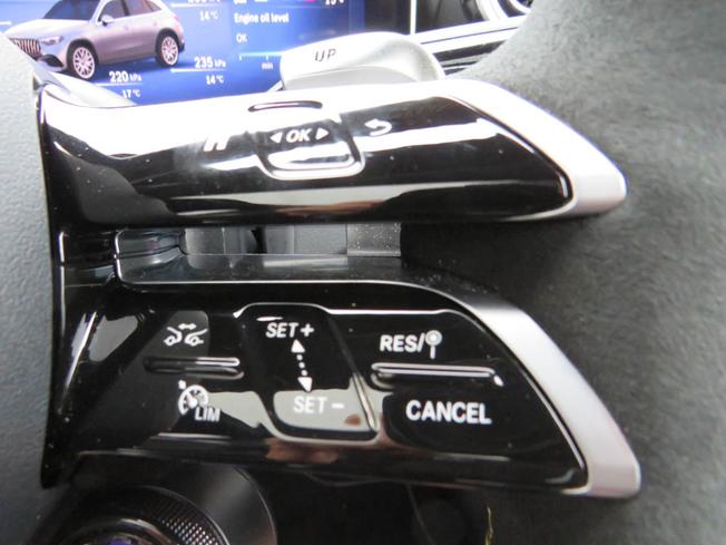 MERCEDES-BENZ GLC Photo 41