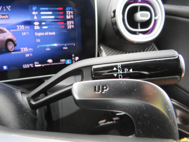 MERCEDES-BENZ GLC Photo 45