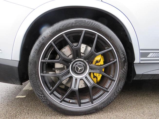 MERCEDES-BENZ GLC Photo 6