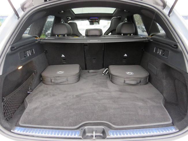 MERCEDES-BENZ GLC Photo 9