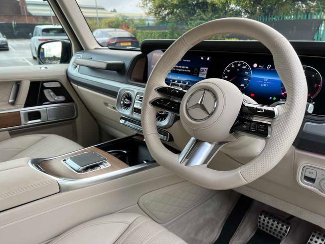 MERCEDES-BENZ G Class Photo 21
