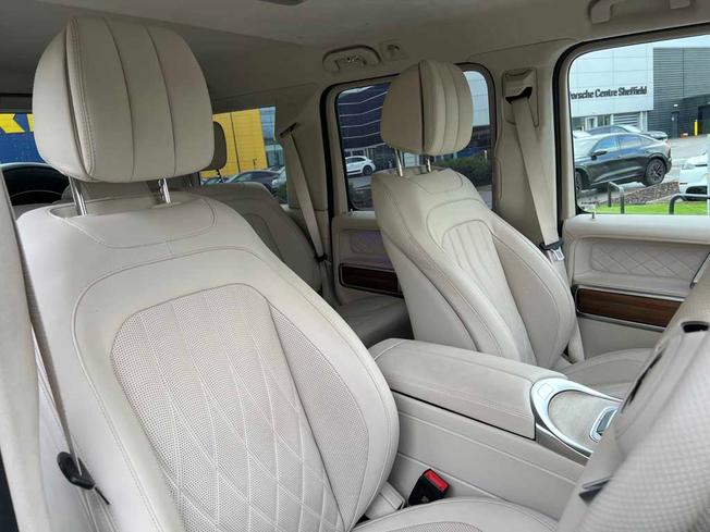 MERCEDES-BENZ G Class Photo 42