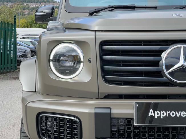 MERCEDES-BENZ G Class Photo 18
