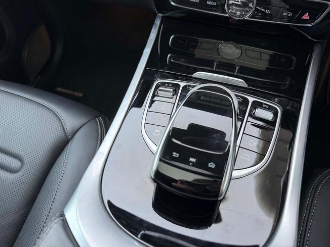 MERCEDES-BENZ G Class Photo 32