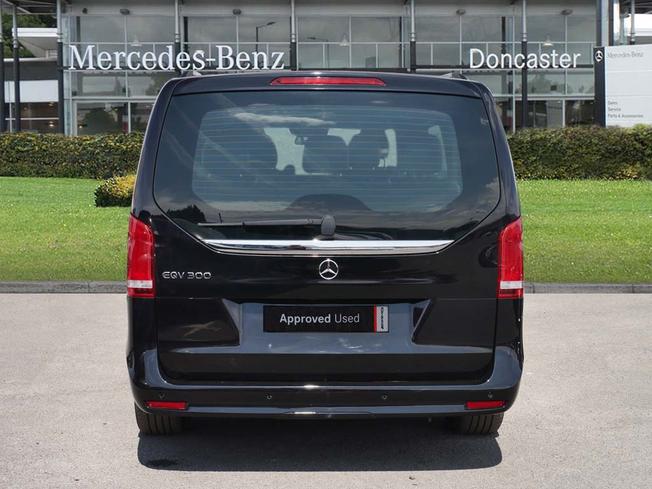 MERCEDES-BENZ Eqv Photo 11