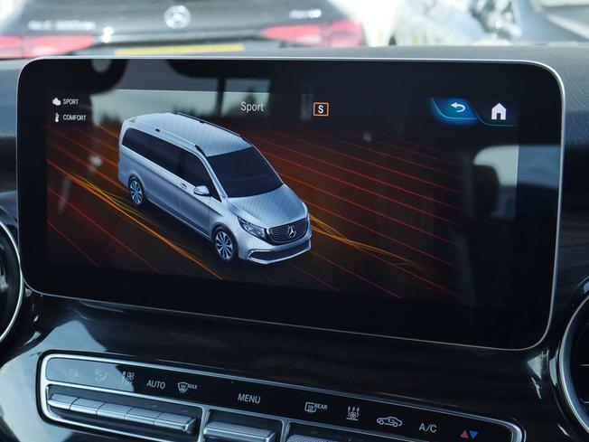 MERCEDES-BENZ Eqv Photo 29