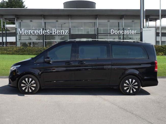 MERCEDES-BENZ Eqv Photo 7
