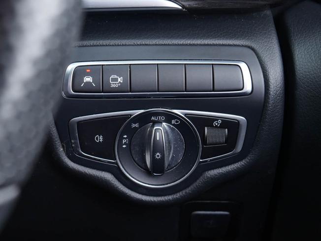 MERCEDES-BENZ Eqv Photo 12