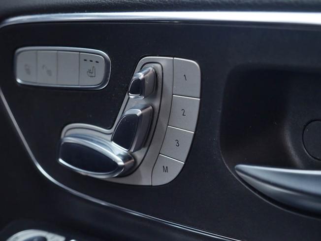 MERCEDES-BENZ Eqv Photo 15