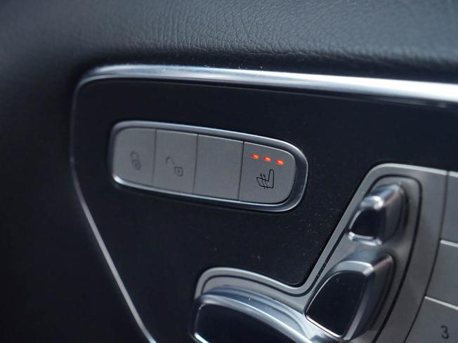 MERCEDES-BENZ Eqv Photo 16