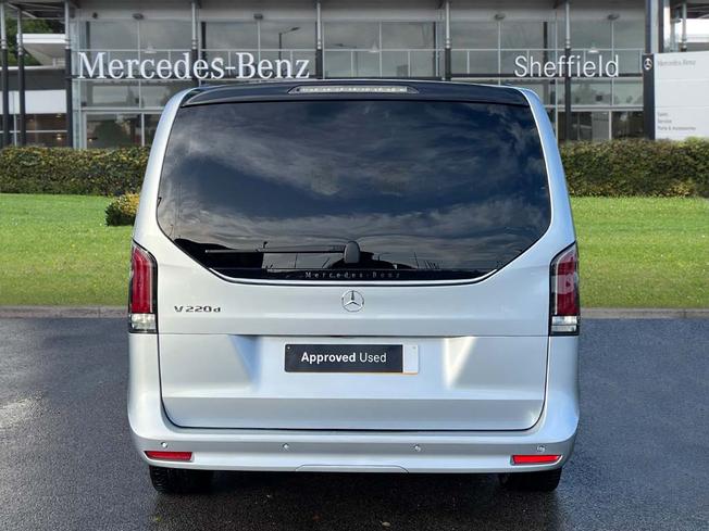MERCEDES-BENZ V Class Photo 11
